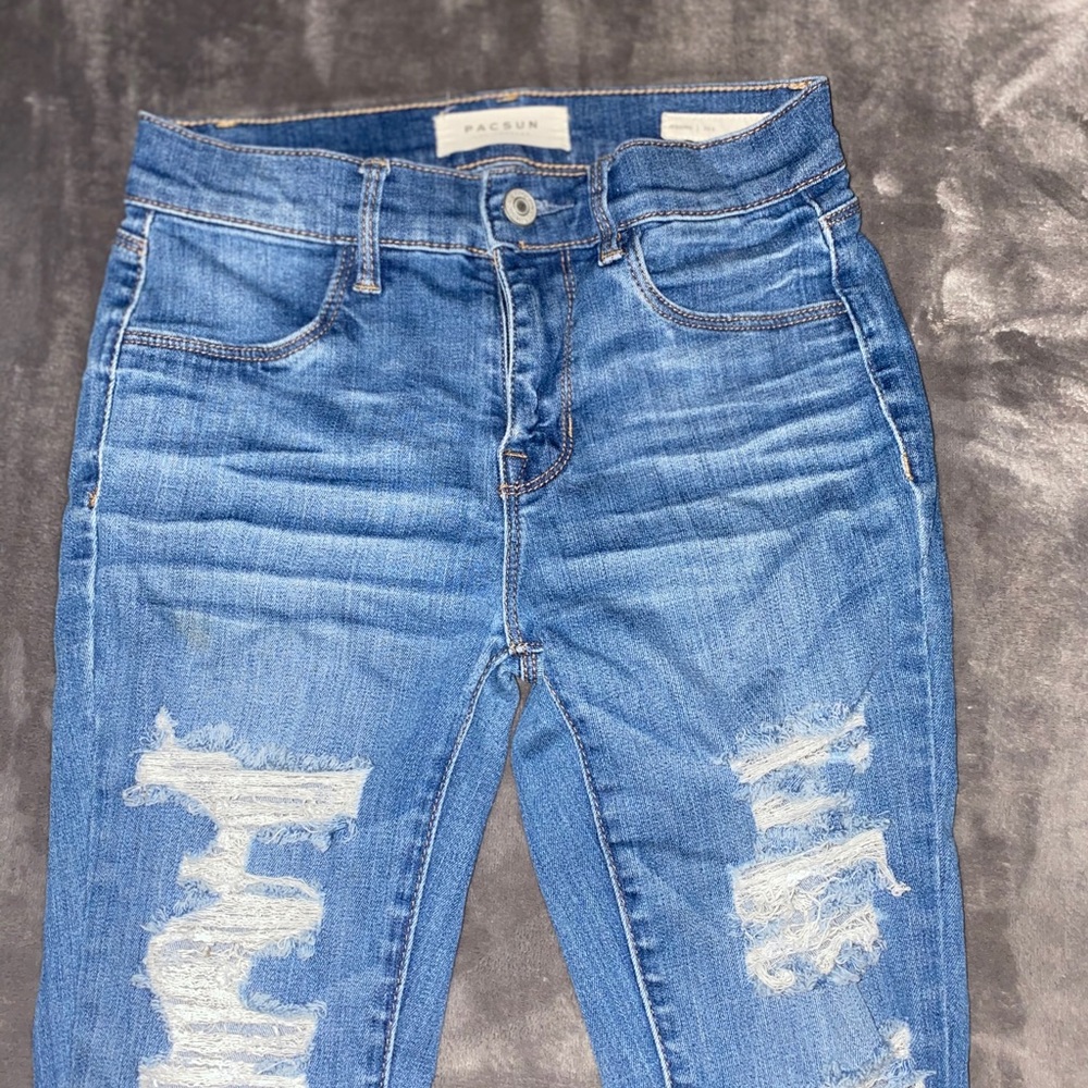 Pacsun Ripped Jeggings Like New Size 24